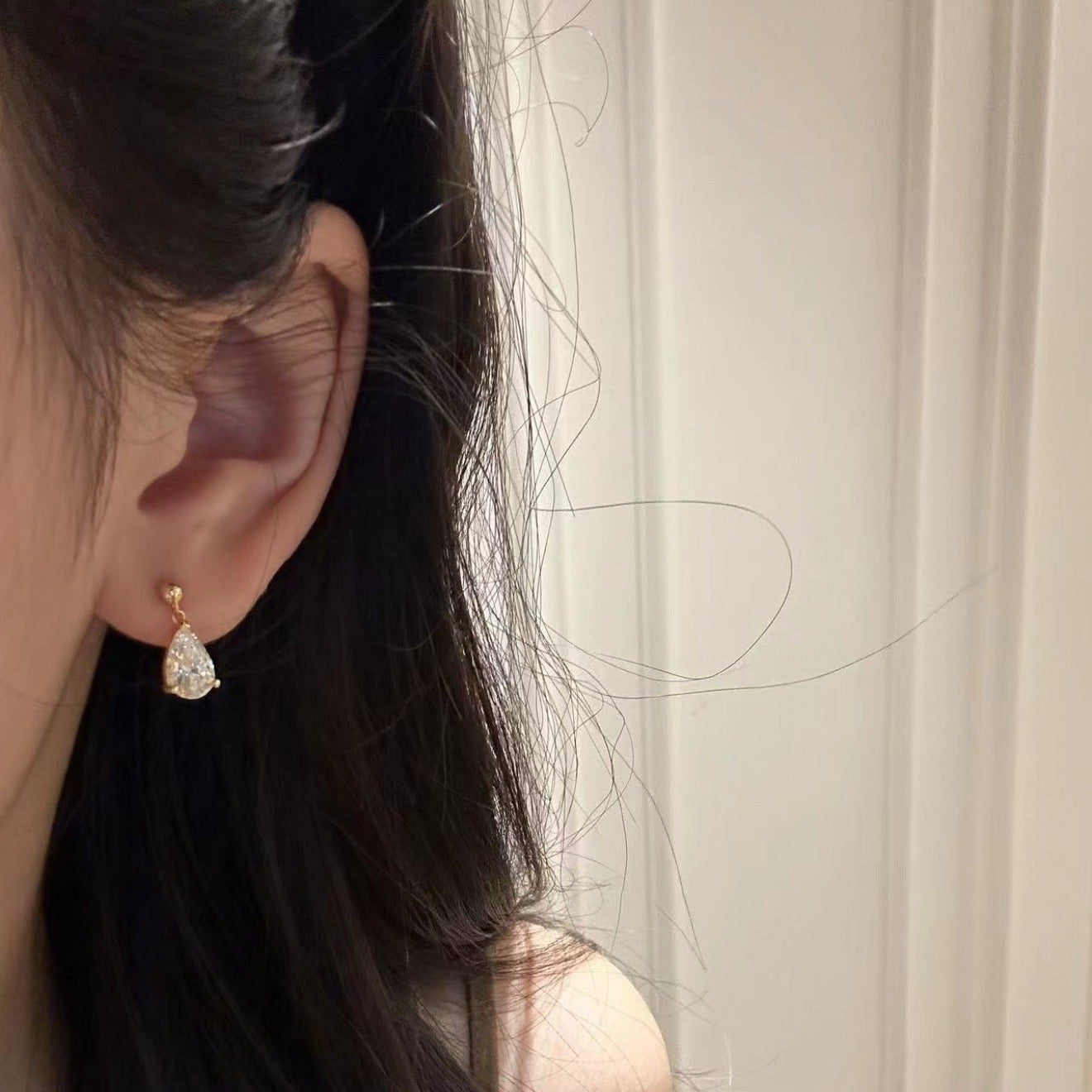 Diamond Droplet Necklace